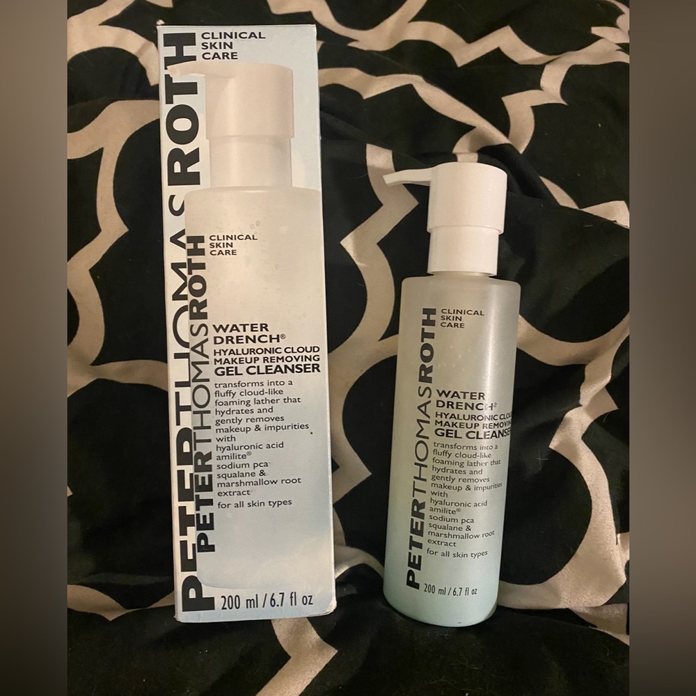 PETER THOMAS ROTH WATER DRENCH  HYALURONIC CLOUD Makeup Removing Cleanser - NEW